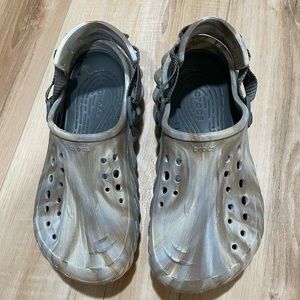 Crocs echo clogs marbled gray